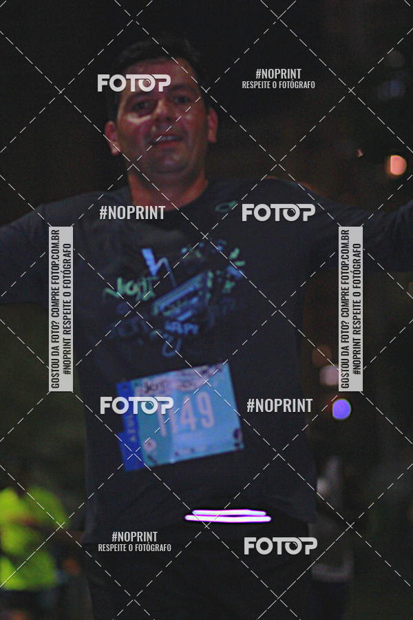 Buy your photos of the eventNight Run 2019 - Pop - Rio de Janeiro on Fotop