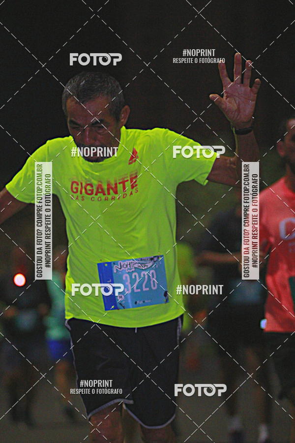 Buy your photos of the eventNight Run 2019 - Pop - Rio de Janeiro on Fotop