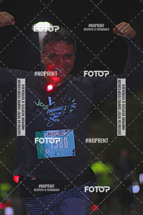 Buy your photos of the eventNight Run 2019 - Pop - Rio de Janeiro on Fotop