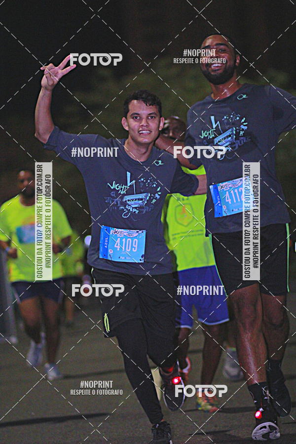 Buy your photos of the eventNight Run 2019 - Pop - Rio de Janeiro on Fotop