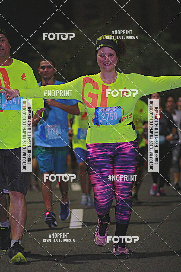 Buy your photos of the eventNight Run 2019 - Pop - Rio de Janeiro on Fotop