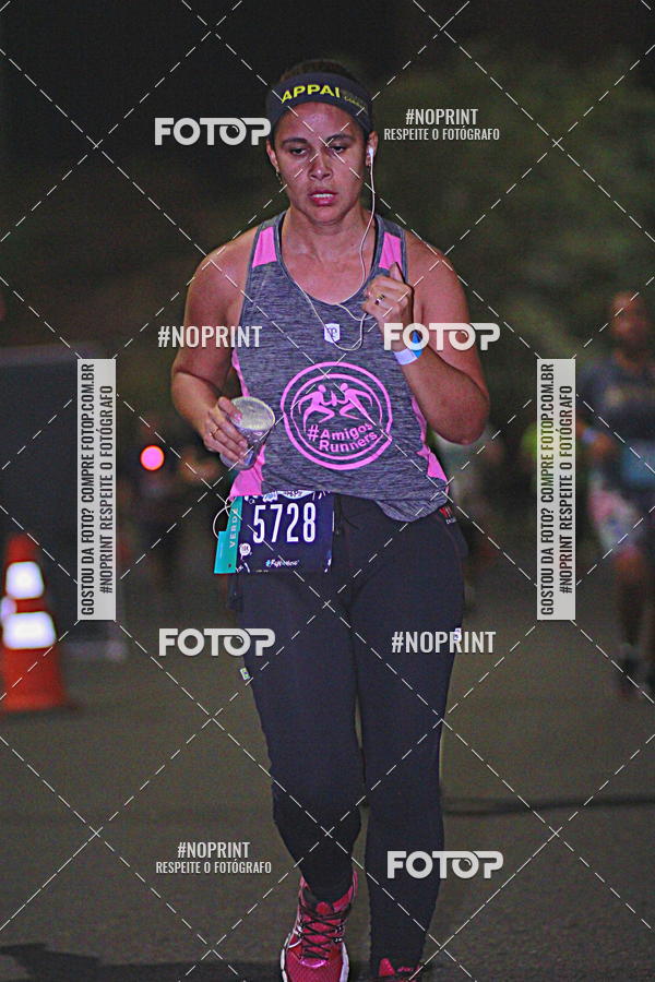 Buy your photos of the eventNight Run 2019 - Pop - Rio de Janeiro on Fotop