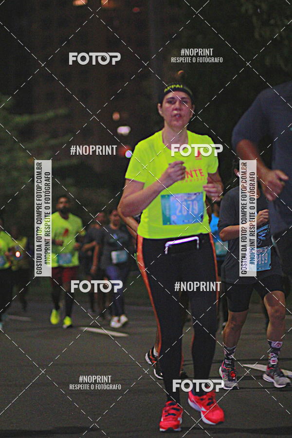 Buy your photos of the eventNight Run 2019 - Pop - Rio de Janeiro on Fotop