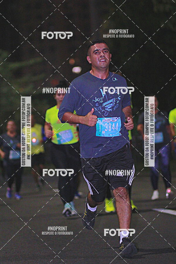 Buy your photos of the eventNight Run 2019 - Pop - Rio de Janeiro on Fotop