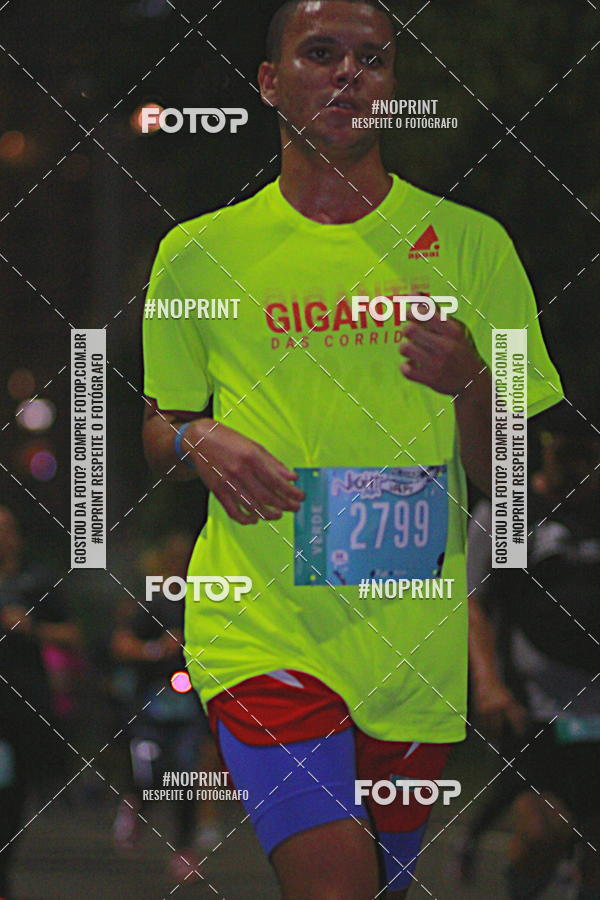 Buy your photos of the eventNight Run 2019 - Pop - Rio de Janeiro on Fotop