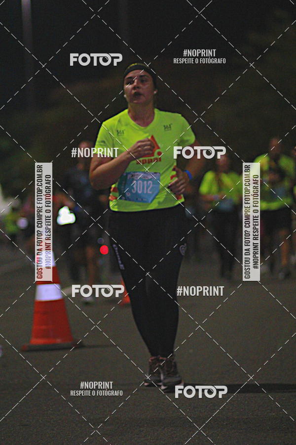 Buy your photos of the eventNight Run 2019 - Pop - Rio de Janeiro on Fotop