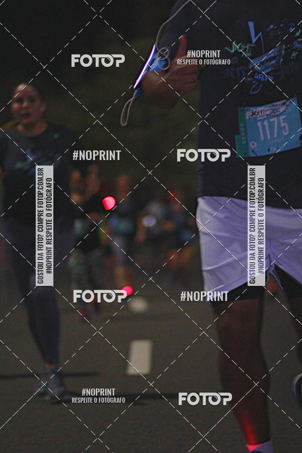 Buy your photos of the eventNight Run 2019 - Pop - Rio de Janeiro on Fotop