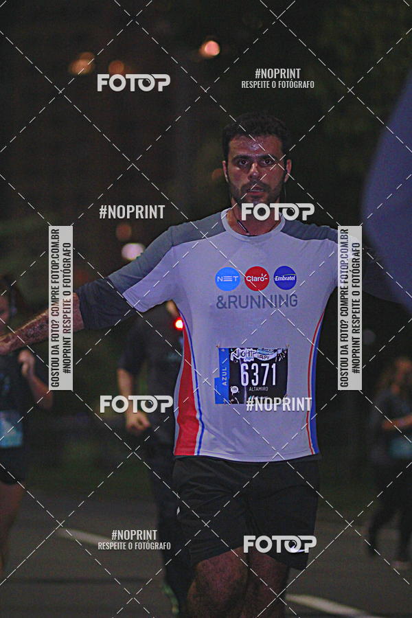 Buy your photos of the eventNight Run 2019 - Pop - Rio de Janeiro on Fotop