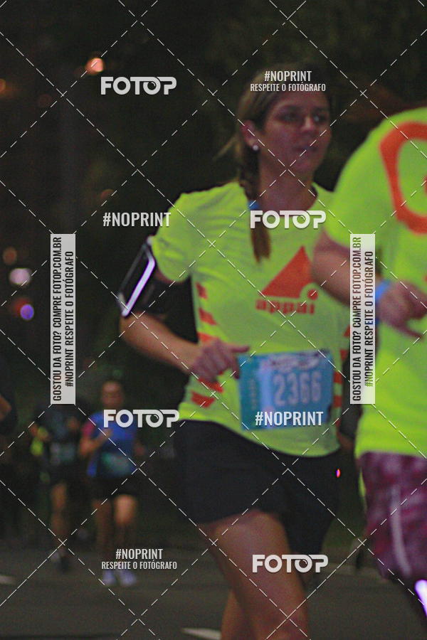 Buy your photos of the eventNight Run 2019 - Pop - Rio de Janeiro on Fotop