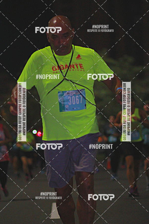 Buy your photos of the eventNight Run 2019 - Pop - Rio de Janeiro on Fotop