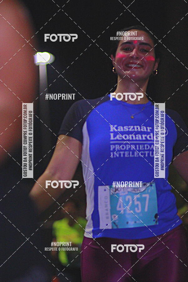 Buy your photos of the eventNight Run 2019 - Pop - Rio de Janeiro on Fotop