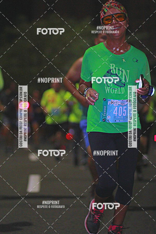 Buy your photos of the eventNight Run 2019 - Pop - Rio de Janeiro on Fotop