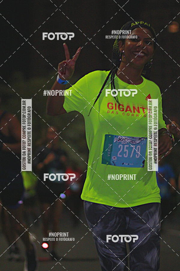 Buy your photos of the eventNight Run 2019 - Pop - Rio de Janeiro on Fotop
