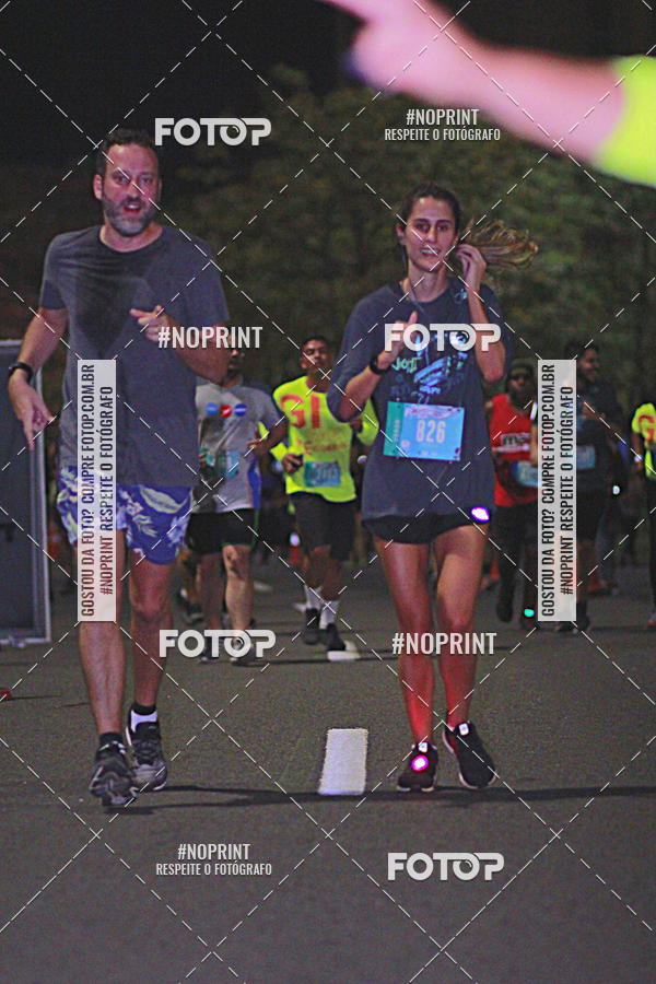 Buy your photos of the eventNight Run 2019 - Pop - Rio de Janeiro on Fotop