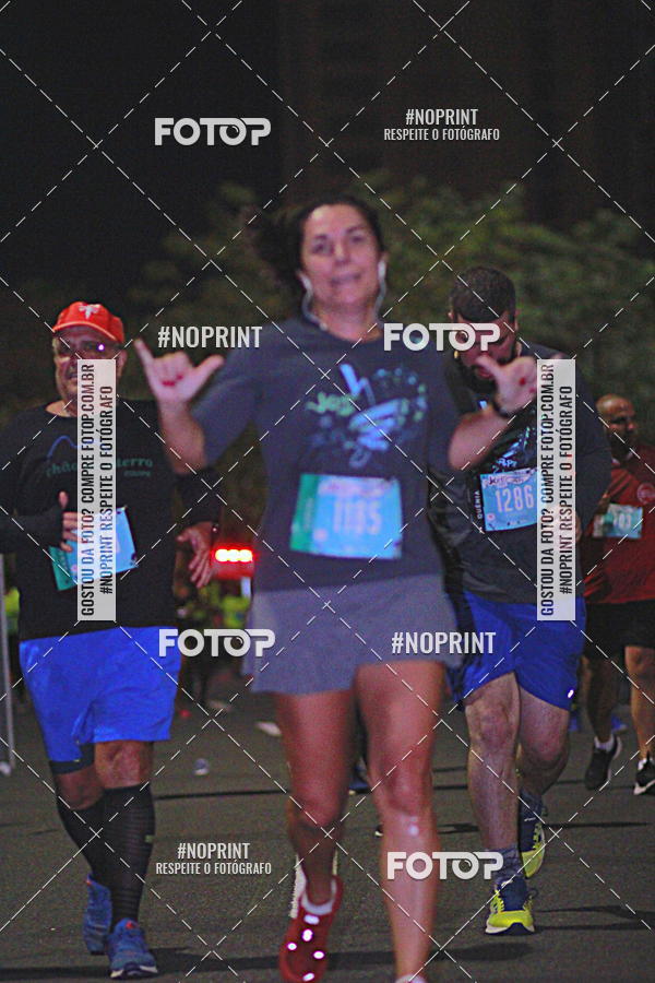 Buy your photos of the eventNight Run 2019 - Pop - Rio de Janeiro on Fotop
