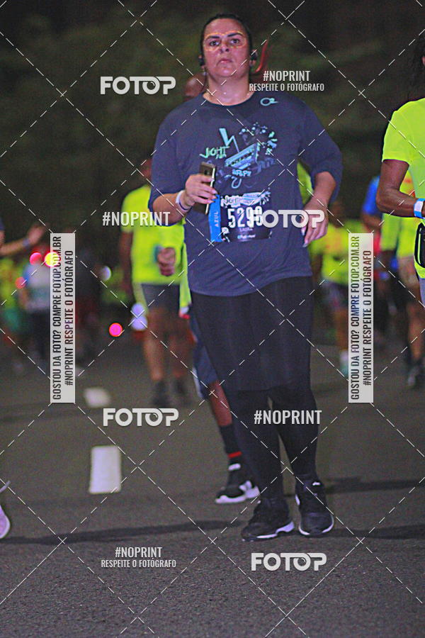 Buy your photos of the eventNight Run 2019 - Pop - Rio de Janeiro on Fotop