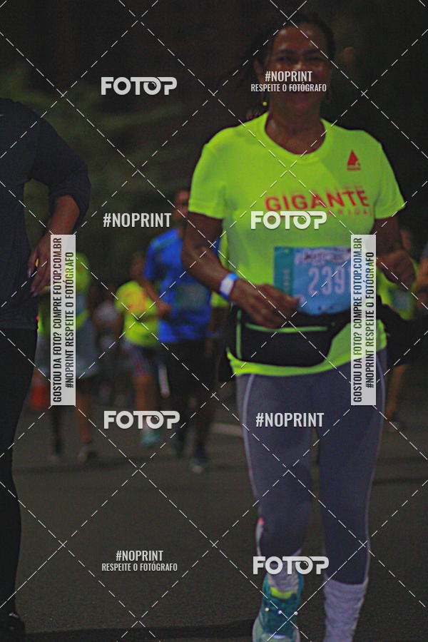 Buy your photos of the eventNight Run 2019 - Pop - Rio de Janeiro on Fotop
