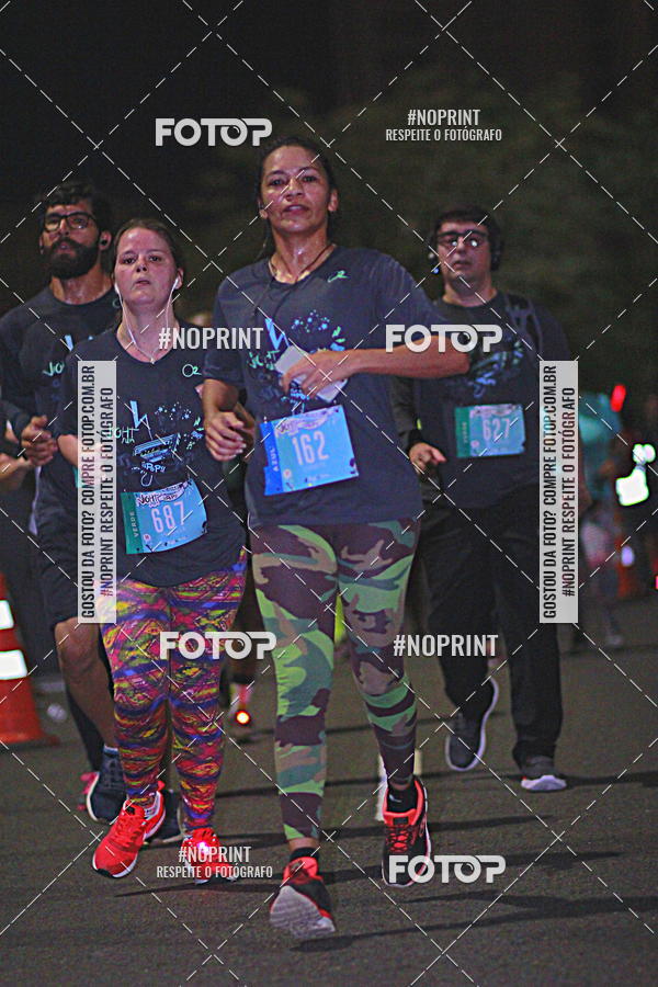 Buy your photos of the eventNight Run 2019 - Pop - Rio de Janeiro on Fotop
