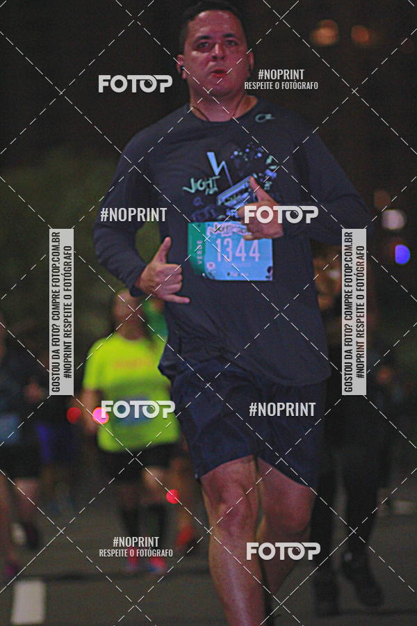 Buy your photos of the eventNight Run 2019 - Pop - Rio de Janeiro on Fotop