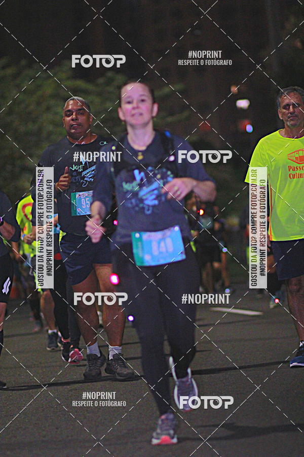 Buy your photos of the eventNight Run 2019 - Pop - Rio de Janeiro on Fotop