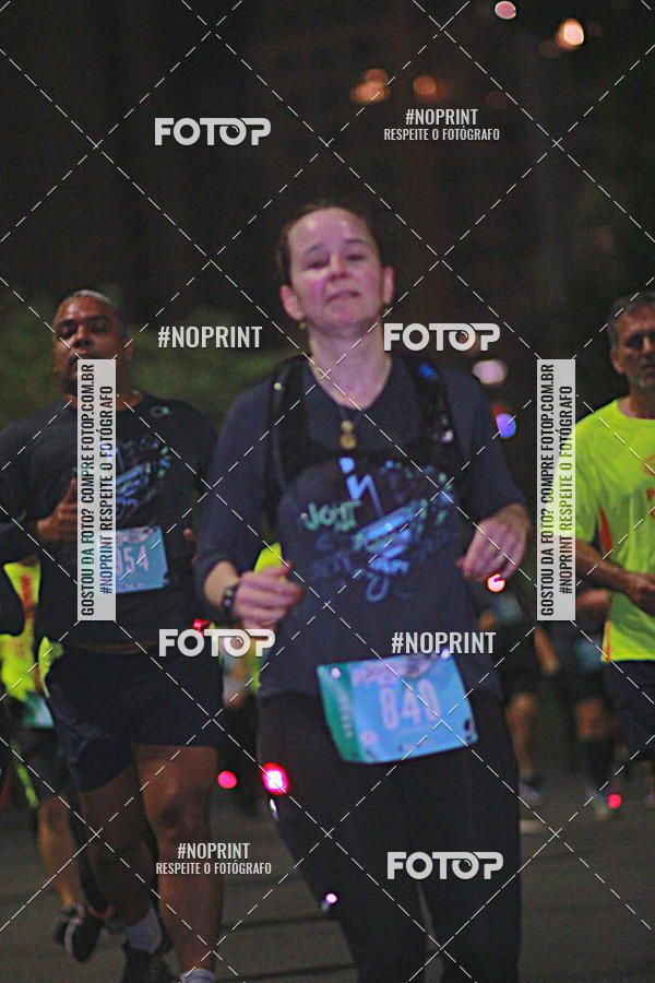Buy your photos of the eventNight Run 2019 - Pop - Rio de Janeiro on Fotop