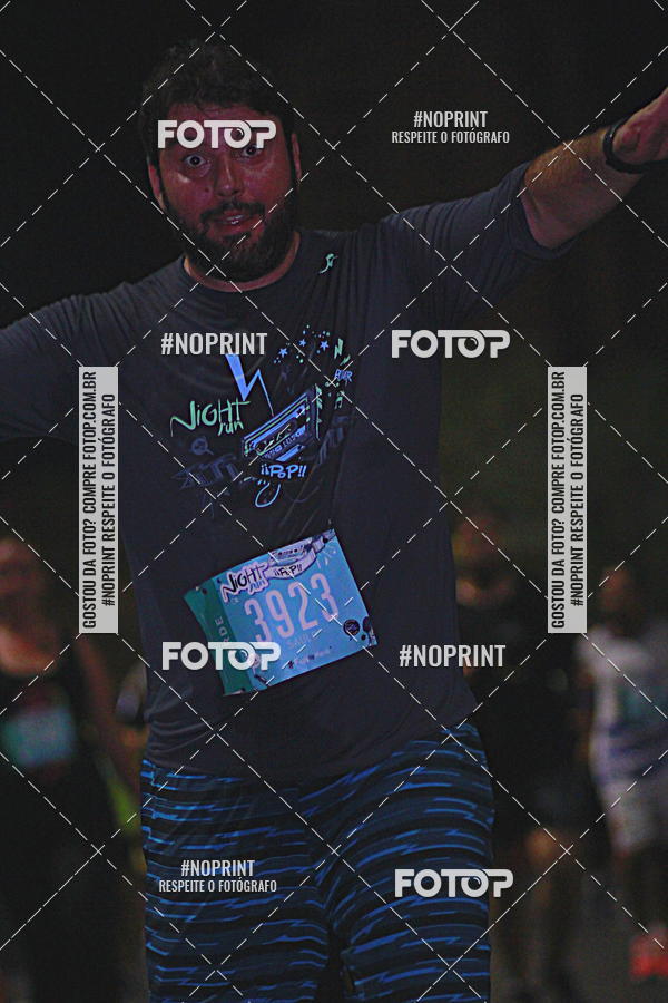 Buy your photos of the eventNight Run 2019 - Pop - Rio de Janeiro on Fotop