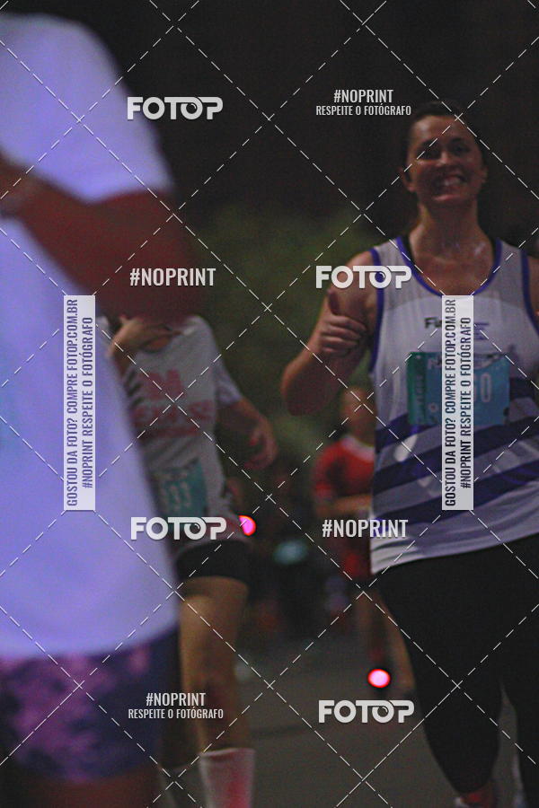 Buy your photos of the eventNight Run 2019 - Pop - Rio de Janeiro on Fotop