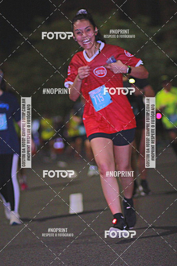 Buy your photos of the eventNight Run 2019 - Pop - Rio de Janeiro on Fotop