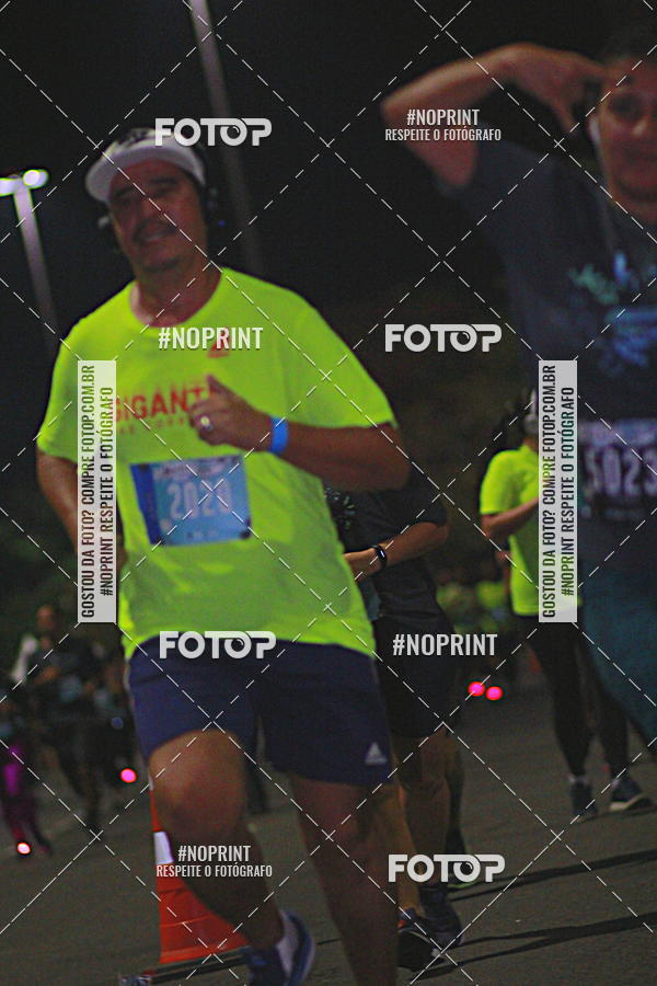 Buy your photos of the eventNight Run 2019 - Pop - Rio de Janeiro on Fotop