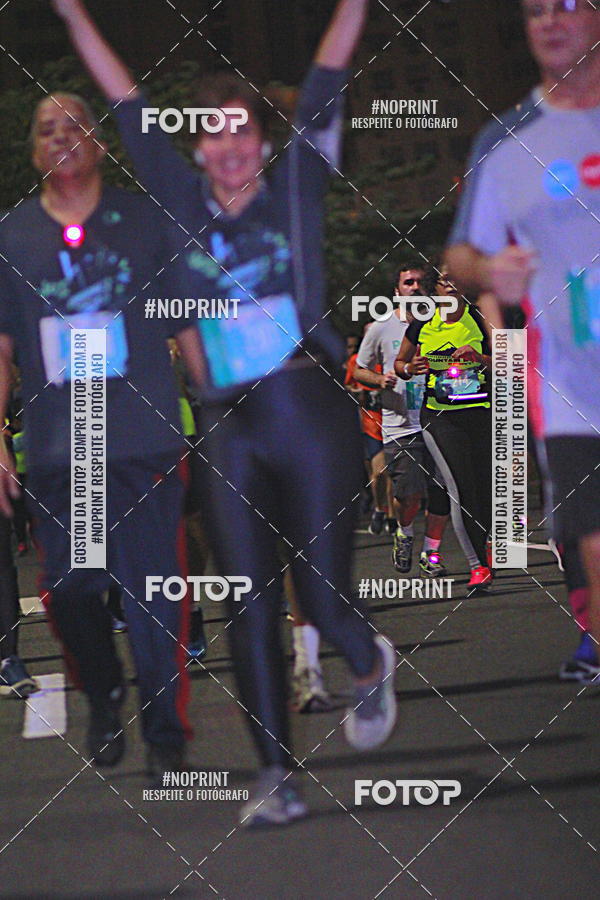 Buy your photos of the eventNight Run 2019 - Pop - Rio de Janeiro on Fotop