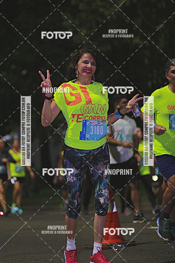 Buy your photos of the eventNight Run 2019 - Pop - Rio de Janeiro on Fotop