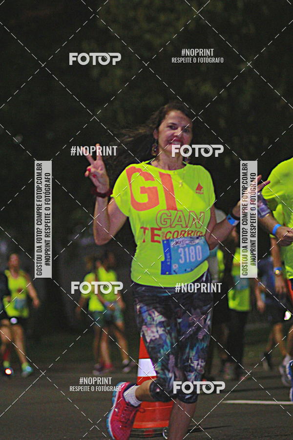 Buy your photos of the eventNight Run 2019 - Pop - Rio de Janeiro on Fotop