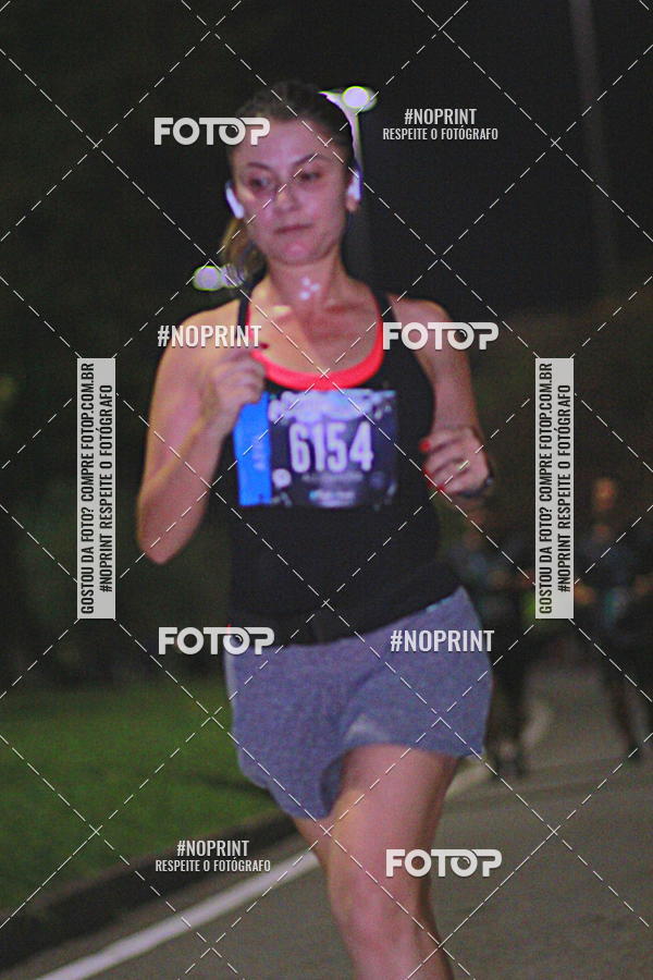 Buy your photos of the eventNight Run 2019 - Pop - Rio de Janeiro on Fotop