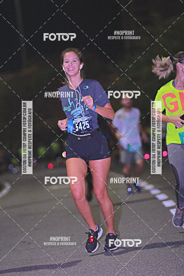 Buy your photos of the eventNight Run 2019 - Pop - Rio de Janeiro on Fotop