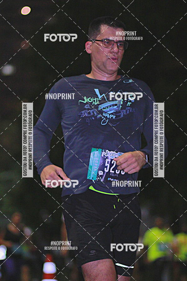 Buy your photos of the eventNight Run 2019 - Pop - Rio de Janeiro on Fotop