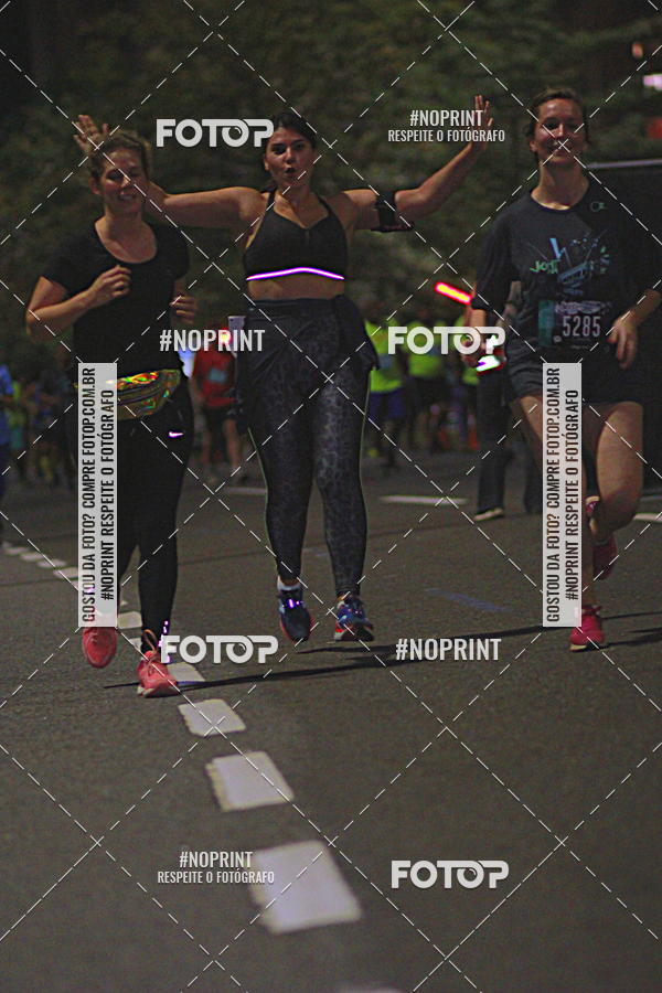 Buy your photos of the eventNight Run 2019 - Pop - Rio de Janeiro on Fotop
