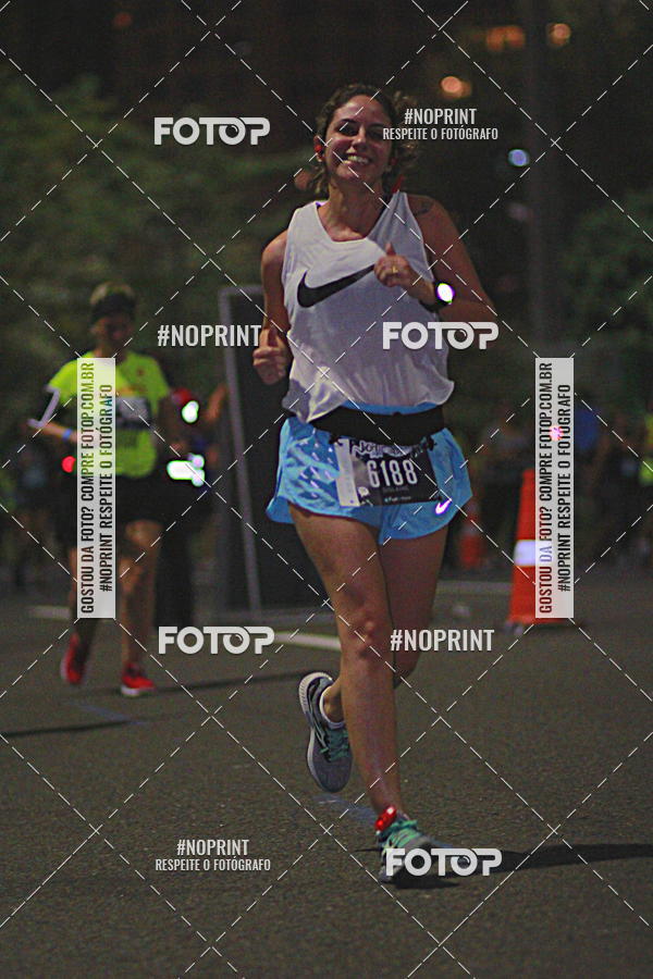 Buy your photos of the eventNight Run 2019 - Pop - Rio de Janeiro on Fotop