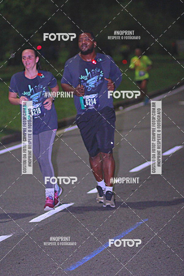 Buy your photos of the eventNight Run 2019 - Pop - Rio de Janeiro on Fotop