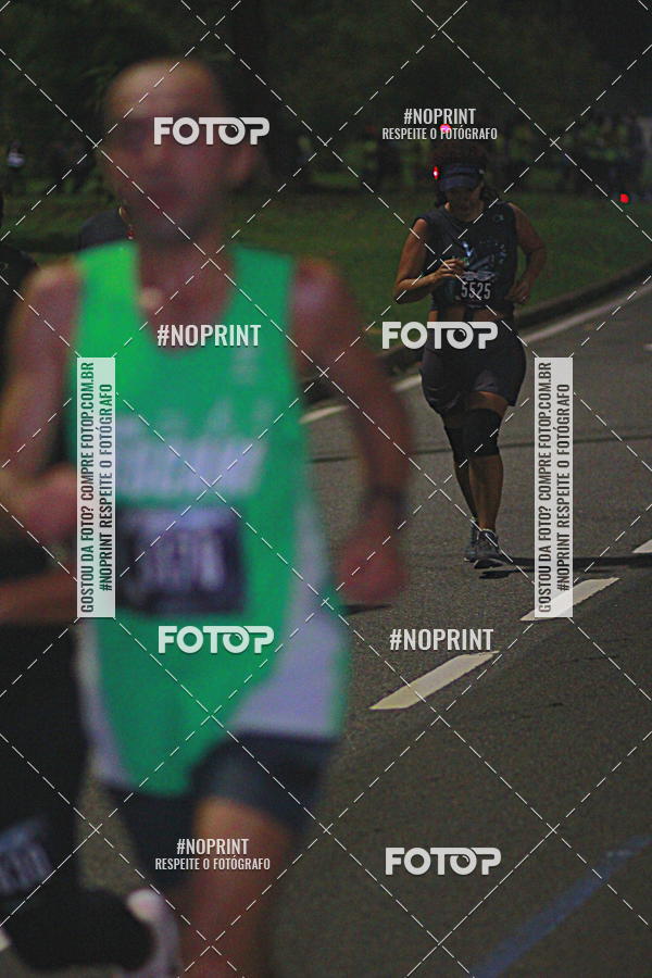 Buy your photos of the eventNight Run 2019 - Pop - Rio de Janeiro on Fotop