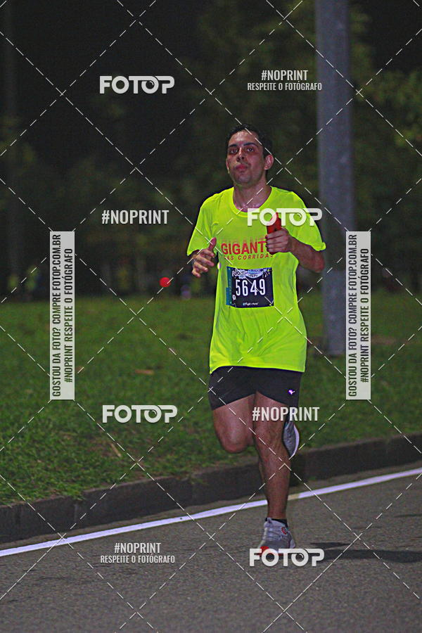 Buy your photos of the eventNight Run 2019 - Pop - Rio de Janeiro on Fotop