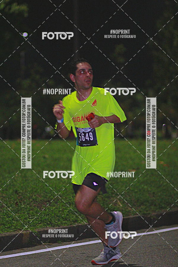Buy your photos of the eventNight Run 2019 - Pop - Rio de Janeiro on Fotop
