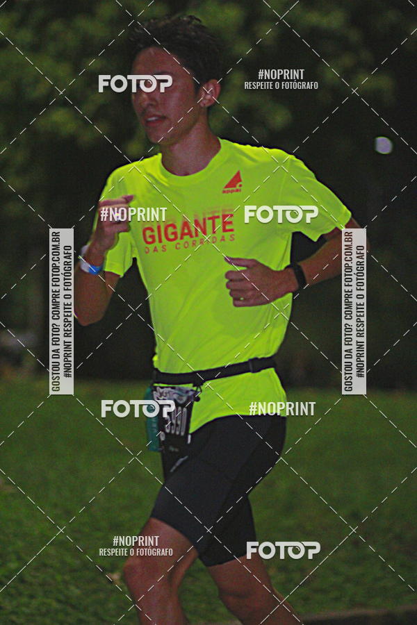 Buy your photos of the eventNight Run 2019 - Pop - Rio de Janeiro on Fotop