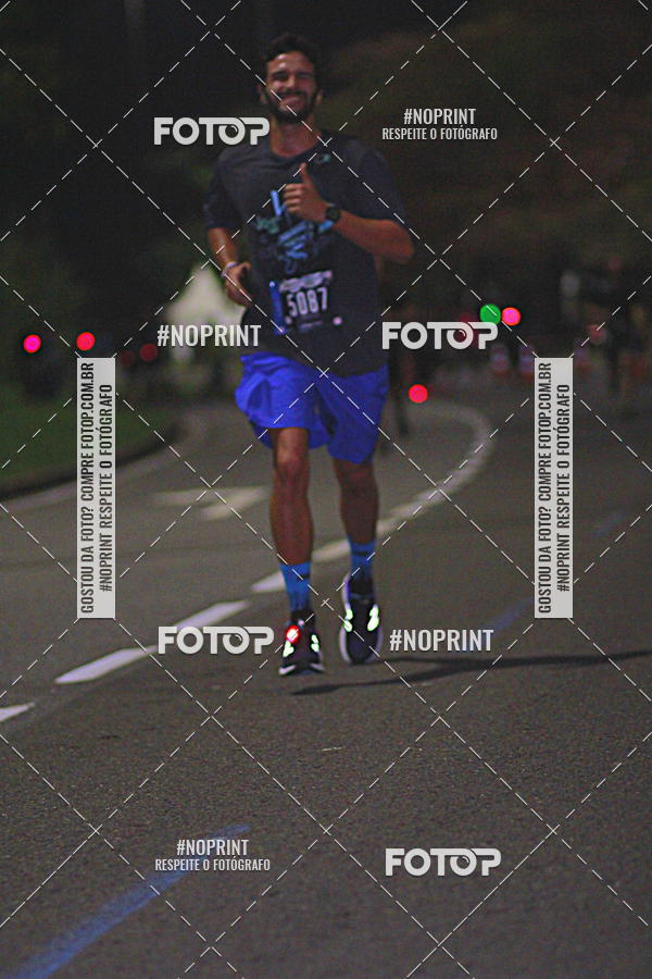 Buy your photos of the eventNight Run 2019 - Pop - Rio de Janeiro on Fotop