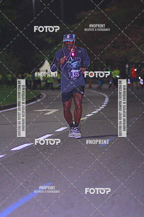 Buy your photos of the eventNight Run 2019 - Pop - Rio de Janeiro on Fotop