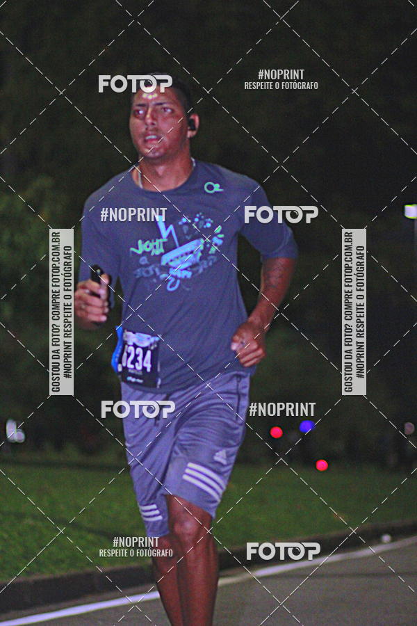 Buy your photos of the eventNight Run 2019 - Pop - Rio de Janeiro on Fotop