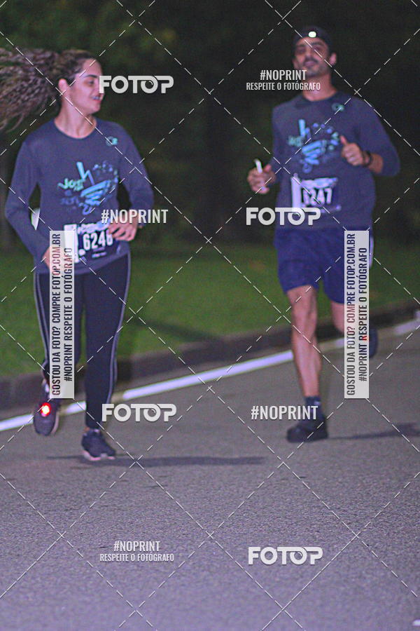 Buy your photos of the eventNight Run 2019 - Pop - Rio de Janeiro on Fotop