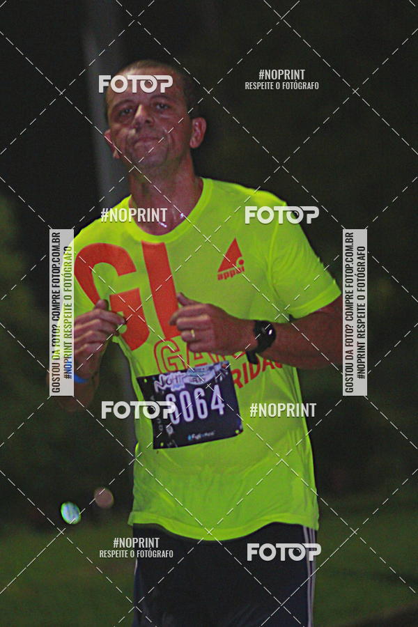 Buy your photos of the eventNight Run 2019 - Pop - Rio de Janeiro on Fotop