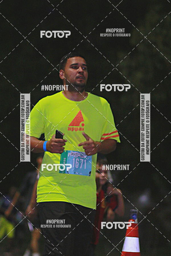 Buy your photos of the eventNight Run 2019 - Pop - Rio de Janeiro on Fotop