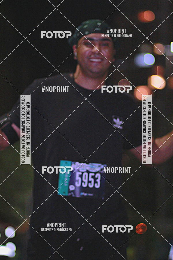 Buy your photos of the eventNight Run 2019 - Pop - Rio de Janeiro on Fotop