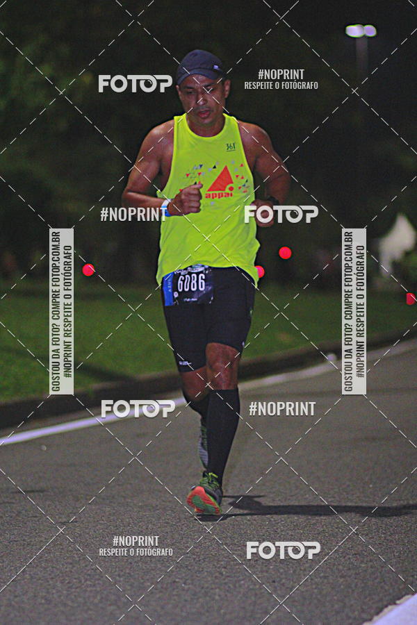 Buy your photos of the eventNight Run 2019 - Pop - Rio de Janeiro on Fotop